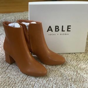 *BRAND NEW* Able Boots